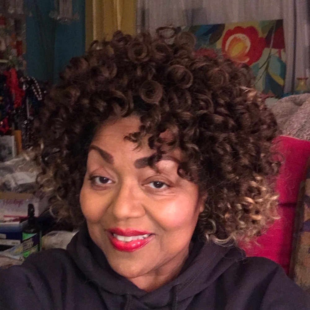 Meet your Posher, Marilyn